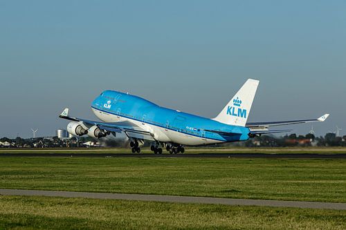 Take-off KLM Boeing 747-400 verkeersvliegtuig..