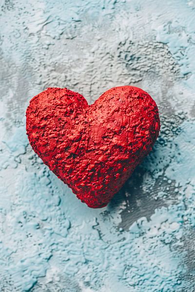 Rotes Pop-Art-Herz auf blauem Hintergrund von Imperial Art House