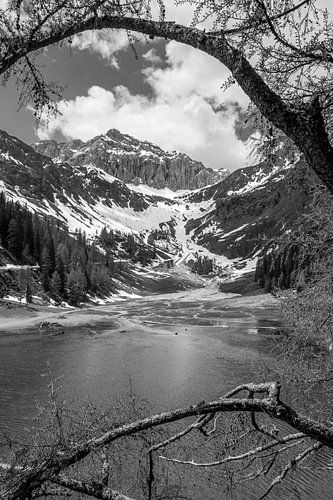 Klapfsee (1.680 m) in het Dorfertal, Obertilliach