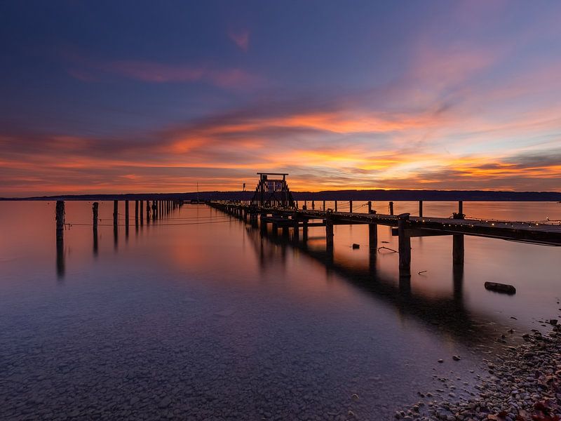 lichtvol spel van kleuren aan de Ammersee, Oberbayern - jeu de couleurs lumineux sur le lac Ammersee, Haute-Bavière par Christina Bauer Photos