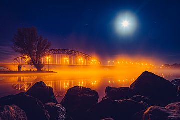 IJsselbrug by Night van TZPhotography