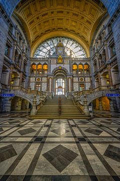 Centraal Station Antwerpen van Leon Okkenburg