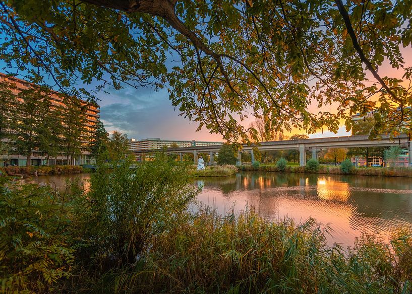 Urban sunset by Omri Raviv