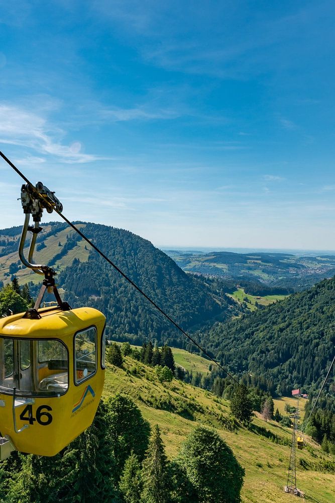 De Hochgratbahn Met Oberstaufen Op De Achtergrond Van Leo Schindzielorz ...