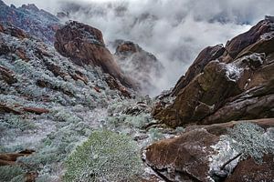 Schöne Natur in China: Berglandschaften im Schnee