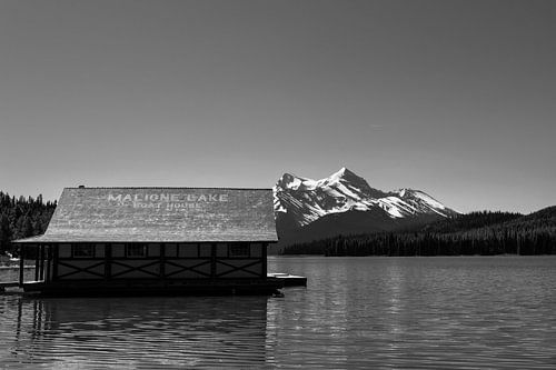 Le hangar à bateaux du lac Maligne