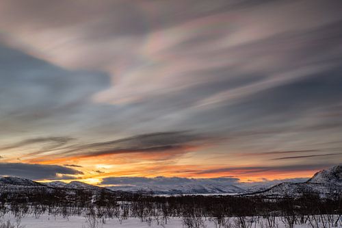 Laponie, lever de soleil nacré sur Kilpisjärvi (Finlande)