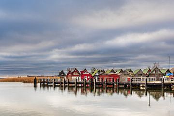 Boothuizen in de haven van Althagen am Bodden op Fischland-D van Rico Ködder