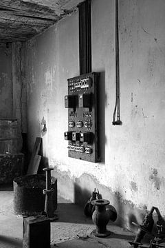 Electriciteit in Kolmanskop Namibië von Jan van Reij