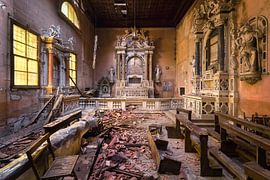 Abandoned Church in Decay. by Roman Robroek - Photos of Abandoned Buildings