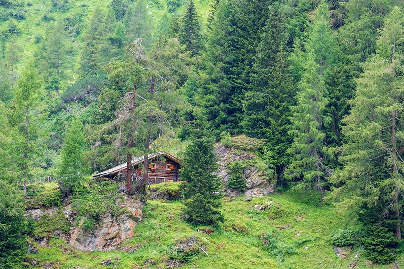 Sur la route dans un refuge de montagne près de Heiligenblut par Ton Tolboom