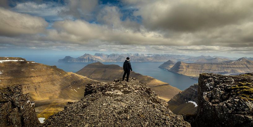 View from the top of Slætteratindur by Nando Harmsen