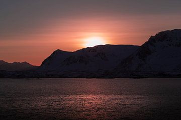 Coucher de soleil sur les montagnes norvégiennes sur Ken Costers