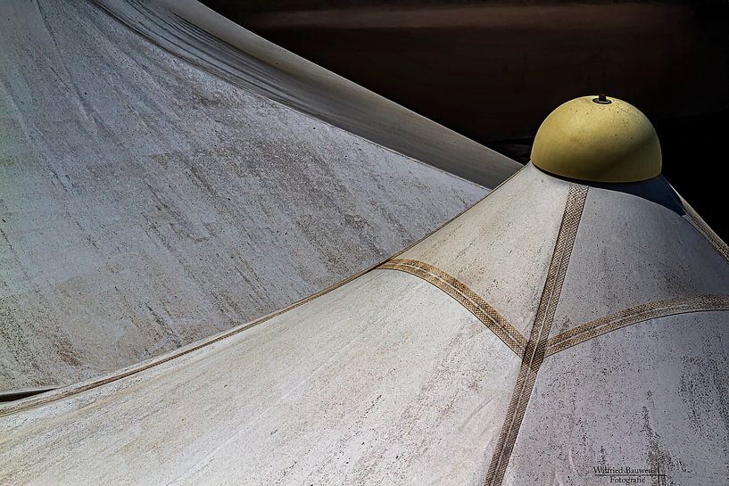 Parasol par Yvette Bauwens