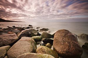 Evening on shore of the Baltic Sea van Rico Ködder