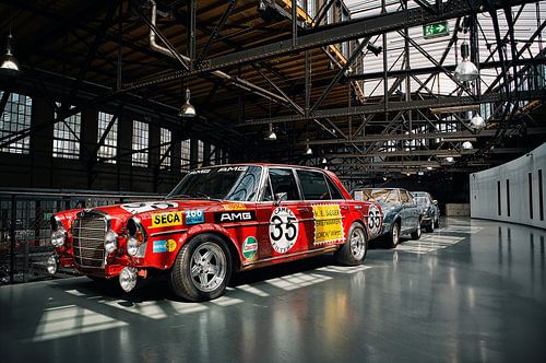 Mercedes 300 SEL AMG 6.8 'Rote Sau' (en anglais)