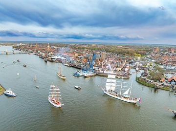 Sail Kampen luchtfoto tijdens zonsondergang van Sjoerd van der Wal Fotografie