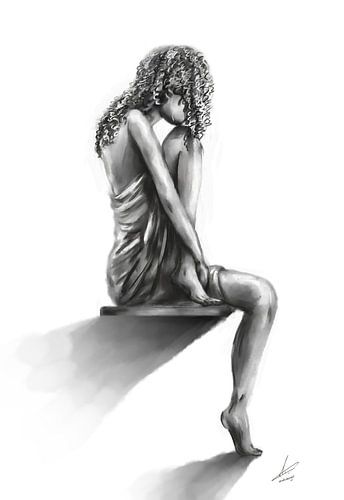 Vrouw op bankje met blote voeten en zomerjurk