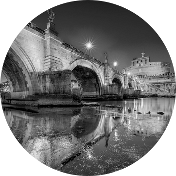 Rome met de Engelenbrug, Castel Sant'Angelo en de Sint-Pietersbasiliek.  Zwart Wit van Manfred Voss, Schwarz-weiss Fotografie