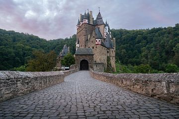 Burg Eltz sur Tim Vlielander