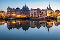 Mirror of history - Dutch houses and historic ships