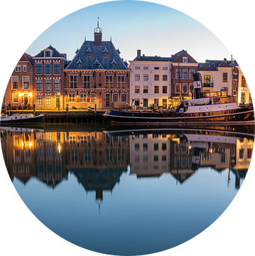 Spiegel van de geschiedenis - Nederlandse huizen en historische schepen