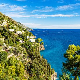 View of the Mediterranean Sea near Positano on the Amalfi Coast in Ita by Rico Ködder
