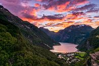 Geiranger Sunset van Bart Berendsen thumbnail