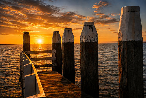 Goldene Momente auf dem Steg bei Vlieland