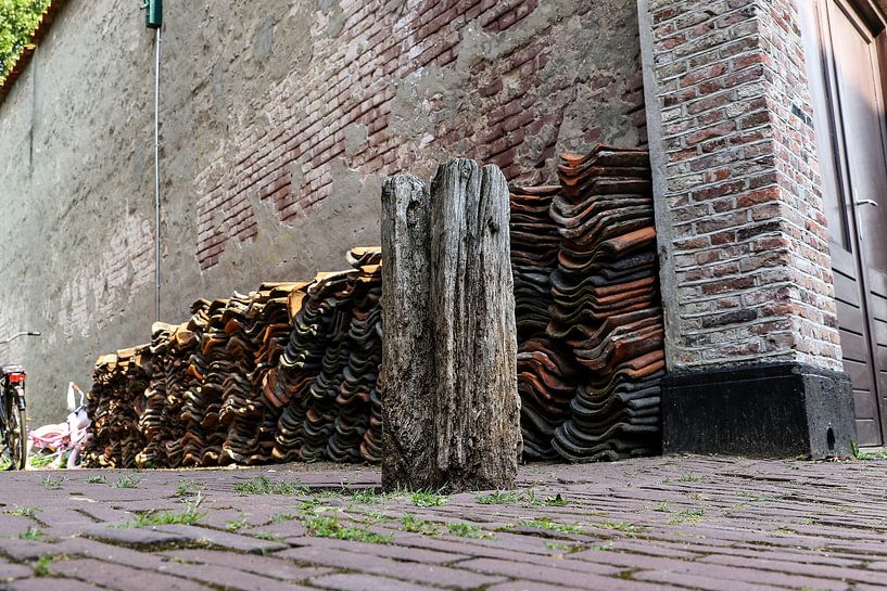 straatje in haarlem van Frans Versteden