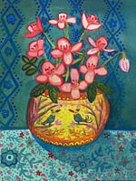 Pastel kleurig Bloem stilleven met Orientaalse gele bloemenvaas met vogels en roze bloemen
