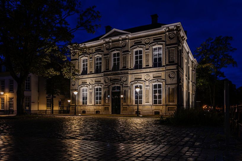 Breda Queen Wilhelmina Pavilion at night 01 by Jos van de Pas
