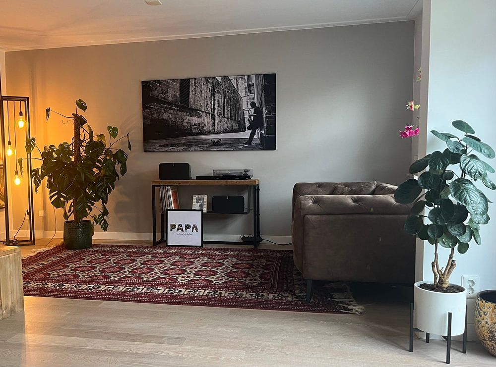 Rue silencieuse  par GertJan van Geerenstein 