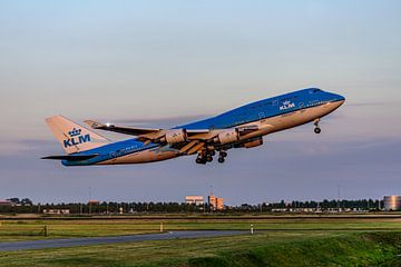 Take-off KLM Boeing 747-400M City of Orlando.