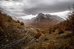 Wandern in den Bergen Albaniens von Ellis Peeters