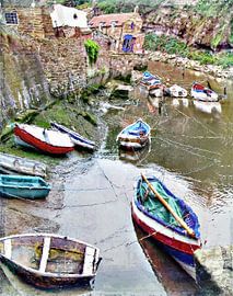 Kleine boten in Staithes, Engeland, het VK van Atelier Liesjes