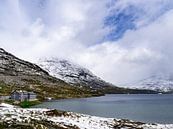 Noorwegen, Berghotel aan een meer van Henri van Rheenen thumbnail