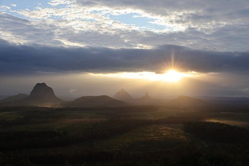 Sunset ,Glasshouse Mountains , Queensland, Australie