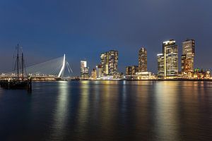 Kop van Zuid (Rotterdam) sur Havenfotos.nl(Reginald van Ravesteijn)