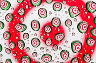 Druppels met psychedelische cirkels in rood, wit en groen van Wijnand Loven thumbnail