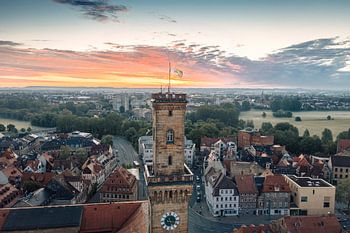 Hôtel de ville de Fürth avec drapeau en forme de trèfle