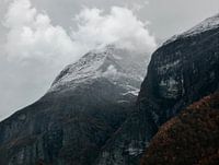 Nuages sur les montagnes norvégiennes
