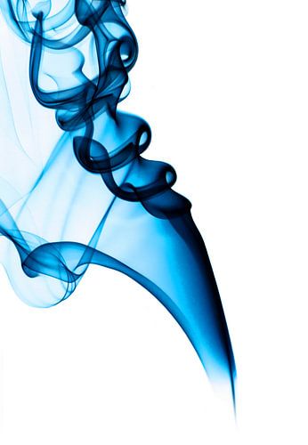 Wierook blauw op witte achtergrond links