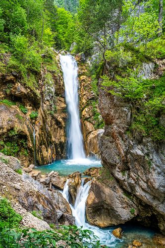 Uitzicht op de Tschaukofall waterval in Oostenrijk