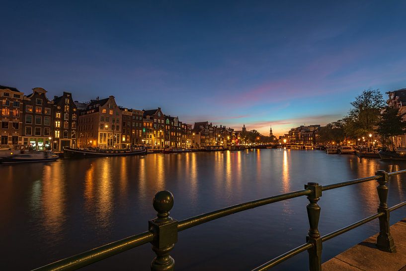Amsterdam bij nacht van Gea Gaetani d'Aragona