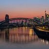 Frankfurt skyline bij nacht van Jens Sessler