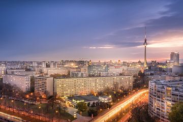 Platz der vereinten Nationen 2 by Iman Azizi
