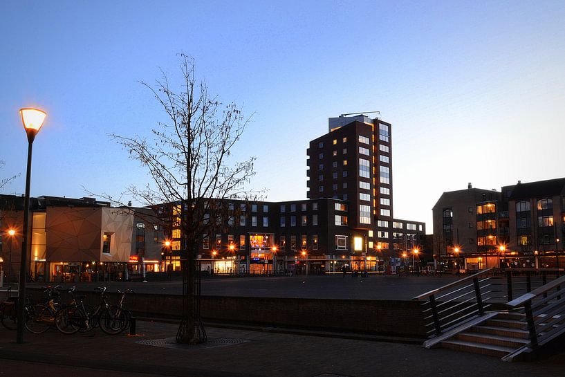 Het Rond in Houten. par Margreet van Beusichem