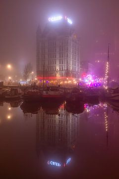 Mystieke stilte Oude Haven Roterdam van Bob Vandenberg