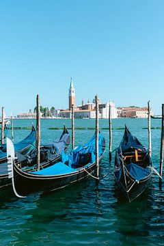 Gondeln auf dem Canal Grande in Venedig von Suzanne Spijkers